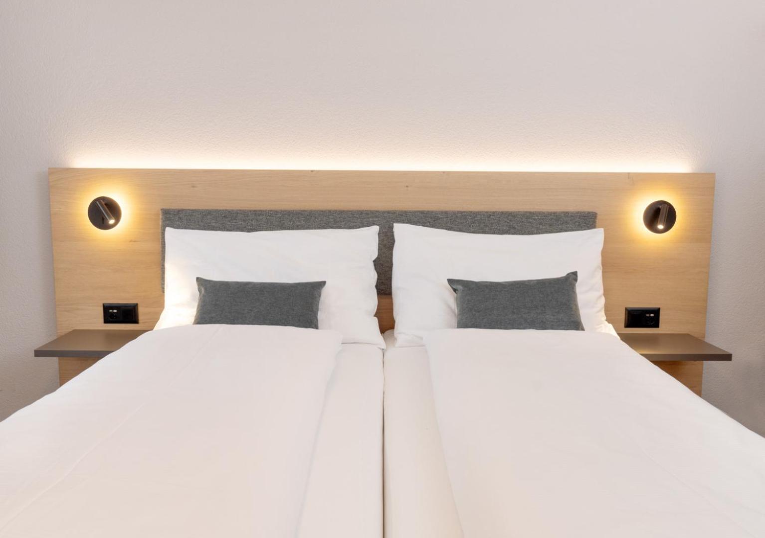 Hotel Restaurant Kreuz Kaiserstuhl Eksteriør billede