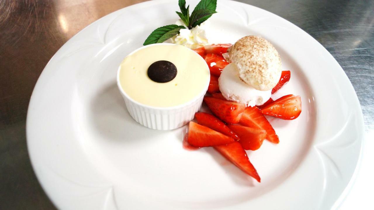 Hotel Restaurant Kreuz Kaiserstuhl Eksteriør billede